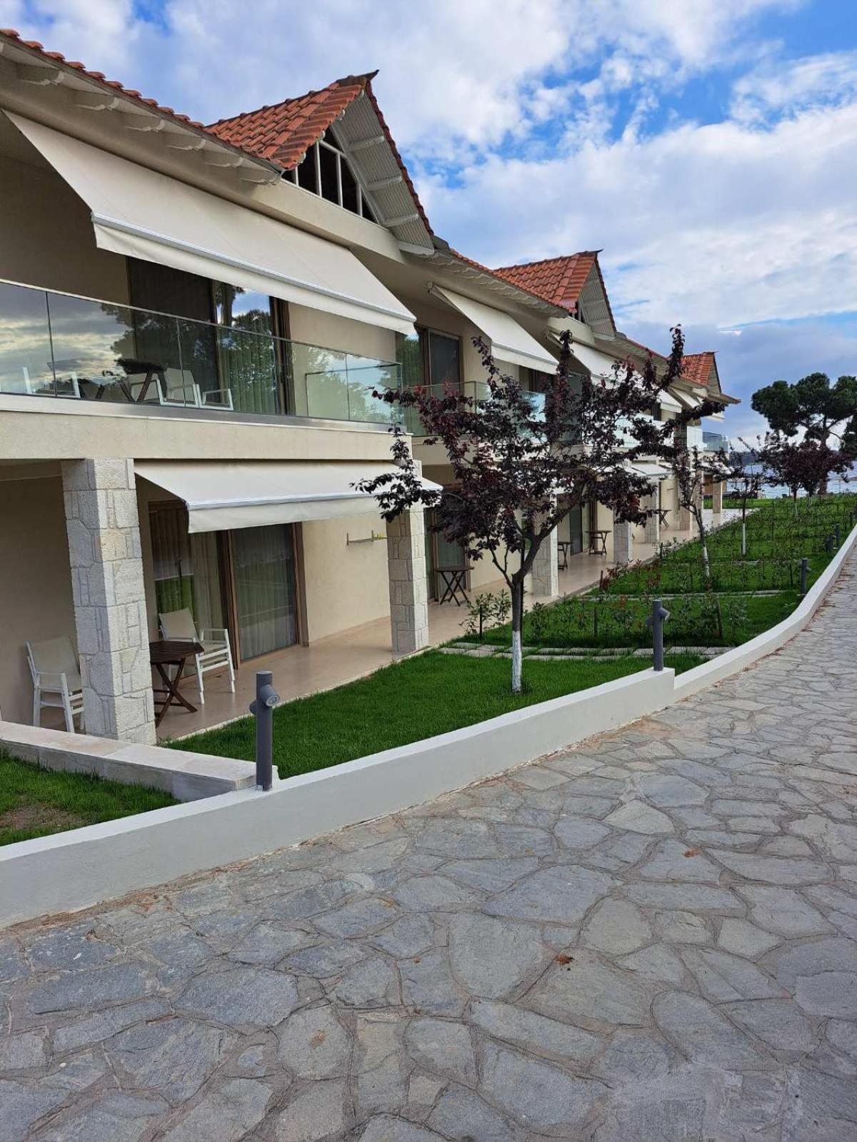 Haus Platanos Apartments & Bungalows By The Sea Vourvourou Eksteriør billede